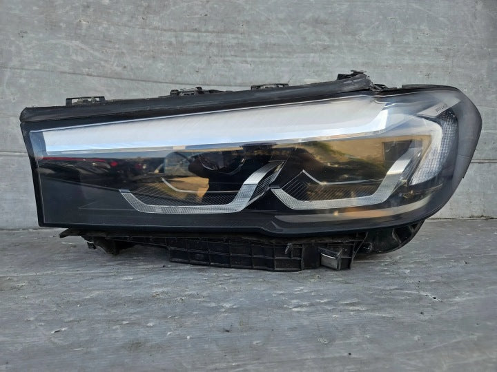 Frontscheinwerfer BMW 5 G31 G30 MDE15076A 1EX26405A388C302 Links Headlight SCH7109543261rp