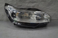 Load image into Gallery viewer, Frontscheinwerfer Citroën C5 III 9674397980 Rechts Scheinwerfer Headlight SCH7110266657mc