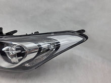 Load image into Gallery viewer, Frontscheinwerfer Hyundai I30 08016369 Links Scheinwerfer Headlight SCH7112476326pm