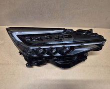 Laden Sie das Bild in den Galerie-Viewer, Frontscheinwerfer Toyota C-Hr 81110-F4240 Rechts Scheinwerfer Headlight SCH7113939512eb
