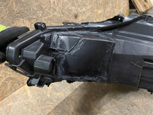 Laden Sie das Bild in den Galerie-Viewer, Frontscheinwerfer Lexus Rx 10000-8A08F Rechts Scheinwerfer Headlight SCH7114932874zt