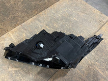 Laden Sie das Bild in den Galerie-Viewer, Frontscheinwerfer Lexus Rx 10000-8A08F Rechts Scheinwerfer Headlight SCH7114932874zt