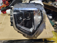 Laden Sie das Bild in den Galerie-Viewer, Frontscheinwerfer Hyundai Santa I 92101-S1110 Full LED Rechts oder Links SCH7117069914pr