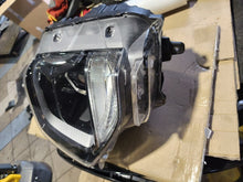 Laden Sie das Bild in den Galerie-Viewer, Frontscheinwerfer Hyundai Santa I 92101-S1110 Full LED Rechts oder Links SCH7117069914pr