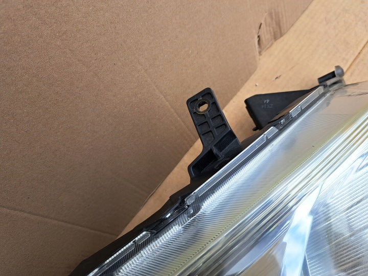 Frontscheinwerfer Suzuki Swift I P8798R Rechts Scheinwerfer Headlight SCH7117722722vd