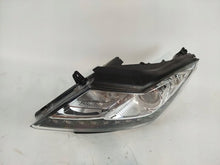 Load image into Gallery viewer, Frontscheinwerfer Ssangyong Korando PPH14186 Links Scheinwerfer Headlight SCH7119553412qo