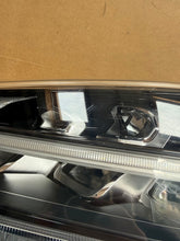 Load image into Gallery viewer, Frontscheinwerfer Ford Focus MX7B13E015ED Links Scheinwerfer Headlight SCH7119835467uq