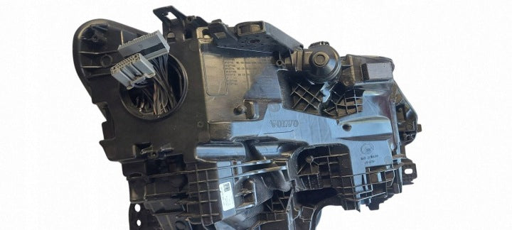 Frontscheinwerfer Volvo 32450062 LED Links Scheinwerfer Headlight SCH7120849707sy