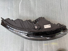 Laden Sie das Bild in den Galerie-Viewer, Frontscheinwerfer Land Rover Range Evoque L551 M8D2-13W029-EB Rechts Headlight SCH7123670846nz