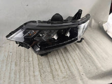 Laden Sie das Bild in den Galerie-Viewer, Frontscheinwerfer Mitsubishi Outlander I ECM92122E10 LED Links Headlight SCH7127196004lp