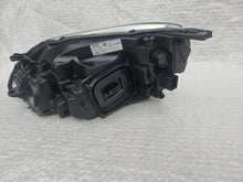 Laden Sie das Bild in den Galerie-Viewer, Frontscheinwerfer Volvo V40 32228484 Rechts Scheinwerfer Headlight SCH7127300054eu