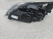 Laden Sie das Bild in den Galerie-Viewer, Frontscheinwerfer Volvo V40 32228484 Rechts Scheinwerfer Headlight SCH7127300054eu