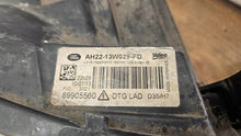 Laden Sie das Bild in den Galerie-Viewer, Frontscheinwerfer Land Rover I Discovery AH22-13W029-FD Rechts Headlight SCH7127923661bw