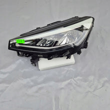 Laden Sie das Bild in den Galerie-Viewer, Frontscheinwerfer VW I 11B941005 Links Scheinwerfer Headlight SCH7129016001di