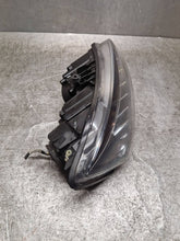 Laden Sie das Bild in den Galerie-Viewer, Frontscheinwerfer Skoda Fabia I JOT29864 Rechts Scheinwerfer Headlight SCH7140131195aq