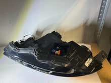 Load image into Gallery viewer, Frontscheinwerfer Ford PC10933-RH-B Rechts Scheinwerfer Headlight SCH7149878035cm