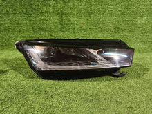 Laden Sie das Bild in den Galerie-Viewer, Frontscheinwerfer Skoda Octavia IV 5E4941016B NRR1482 Rechts Headlight SCH7152452110zl