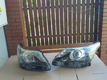 Laden Sie das Bild in den Galerie-Viewer, Frontscheinwerfer Toyota Avensis 10100-17687LH Xenon Ein Satz Headlight SCH7154729414bp