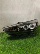 Laden Sie das Bild in den Galerie-Viewer, Frontscheinwerfer Hyundai I30 92101G4120 Links Scheinwerfer Headlight SCH7158235832zo
