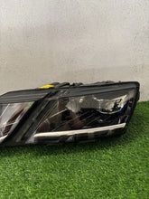 Laden Sie das Bild in den Galerie-Viewer, Frontscheinwerfer Skoda Octavia 5E1941015 Links Scheinwerfer Headlight SCH7159266935iz