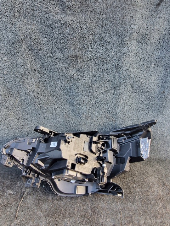 Frontscheinwerfer Renault Clio I V 260805690R Ein Stück (Rechts oder Links) SCH7162345723bn