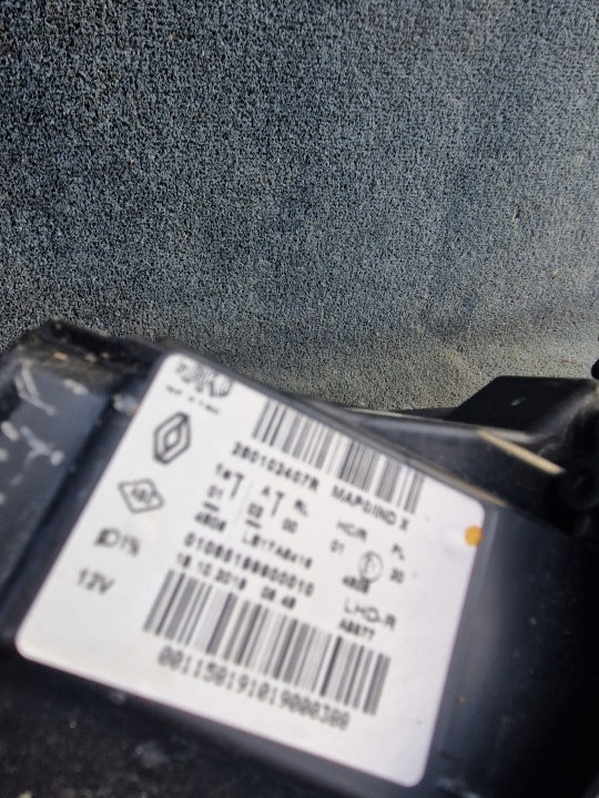Frontscheinwerfer Renault Clio I V 260805690R Ein Stück (Rechts oder Links) SCH7162345723bn