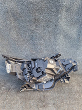 Load image into Gallery viewer, Frontscheinwerfer Renault Clio I V 260805690R Ein Stück (Rechts oder Links) SCH7162345723bn