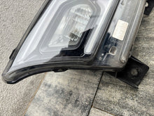 Laden Sie das Bild in den Galerie-Viewer, Frontscheinwerfer Dodge Durango ZDG1192BL Links Scheinwerfer Headlight SCH7164989551pl