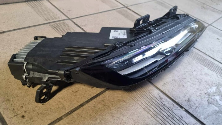 Frontscheinwerfer BMW 7 9879936-11 Rechts Scheinwerfer Headlight SCH7181424131aa
