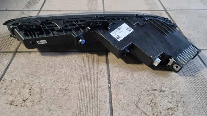 Frontscheinwerfer BMW 7 9879936-11 Rechts Scheinwerfer Headlight SCH7181424131aa