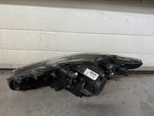 Laden Sie das Bild in den Galerie-Viewer, Frontscheinwerfer Toyota Auris 8111002K30 90070909KOD 85122000 Ein Satz SCH7184338555il
