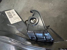 Laden Sie das Bild in den Galerie-Viewer, Frontscheinwerfer Toyota Auris 8111002K30 90070909KOD 85122000 Ein Satz SCH7184338555il