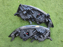 Laden Sie das Bild in den Galerie-Viewer, Frontscheinwerfer Renault Kadjar 260101096R 260609857R Ein Satz Headlight SCH7185615792dd