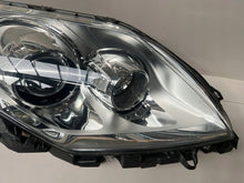Laden Sie das Bild in den Galerie-Viewer, Frontscheinwerfer Renault Laguna III 260100035R Xenon Rechts Headlight SCH7189754152au