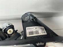Laden Sie das Bild in den Galerie-Viewer, Frontscheinwerfer Renault Laguna III 260100035R Xenon Rechts Headlight SCH7189754152au