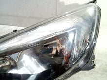 Laden Sie das Bild in den Galerie-Viewer, Frontscheinwerfer Opel Astra 13371596RH Links Scheinwerfer Headlight SCH7190133085kl