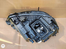 Laden Sie das Bild in den Galerie-Viewer, Frontscheinwerfer Mercedes-Benz Cla X118 C118 A1189068501 Links Headlight SCH7215378909gf