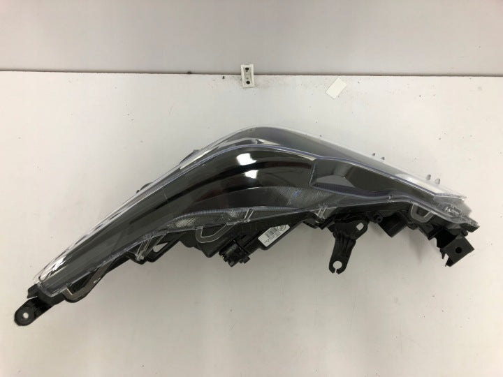 Frontscheinwerfer Toyota Corolla 81150-02T31-00 Links Scheinwerfer Headlight SCH7217653400hl