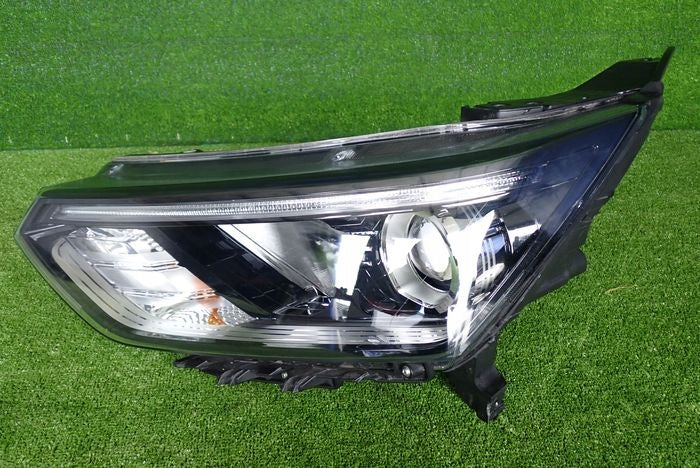 Frontscheinwerfer Ssangyong Korando 8310137101 Links Scheinwerfer Headlight SCH7220573129fx