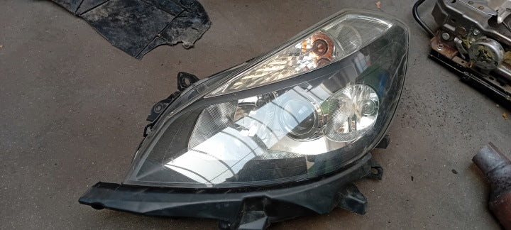 Frontscheinwerfer Renault Clio III 8200865607 Links Scheinwerfer Headlight SCH7227183098eo