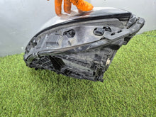 Laden Sie das Bild in den Galerie-Viewer, Frontscheinwerfer Mercedes-Benz W177 A1779064703 Links Scheinwerfer Headlight SCH7234873665sv