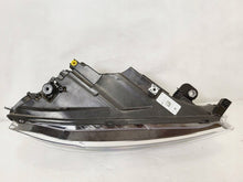 Laden Sie das Bild in den Galerie-Viewer, Frontscheinwerfer VW Taigo 2G7941036A LED Rechts Scheinwerfer Headlight SCH7236978310xh