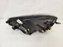 Laden Sie das Bild in den Galerie-Viewer, Frontscheinwerfer VW Taigo 2G7941036A LED Rechts Scheinwerfer Headlight SCH7236978310xh
