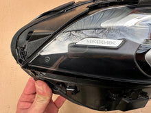 Laden Sie das Bild in den Galerie-Viewer, Frontscheinwerfer Mercedes-Benz A1779062605 LED Rechts Scheinwerfer Headlight SCH7237057700xm