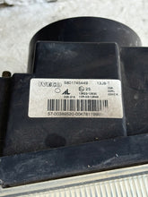 Laden Sie das Bild in den Galerie-Viewer, Frontscheinwerfer Iveco I 5801745449 Links Scheinwerfer Headlight SCH7240648103ln
