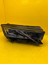 Load image into Gallery viewer, Frontscheinwerfer Skoda Octavia IV 5E4941036 LED Rechts Scheinwerfer Headlight SCH7248758932jb