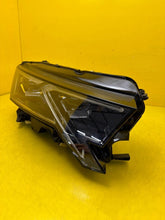 Load image into Gallery viewer, Frontscheinwerfer Skoda Octavia IV 5E4941036 LED Rechts Scheinwerfer Headlight SCH7248758932jb