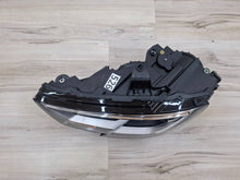Laden Sie das Bild in den Galerie-Viewer, Frontscheinwerfer Audi A3 8V0941005E Links Scheinwerfer Headlight SCH7260130502cw