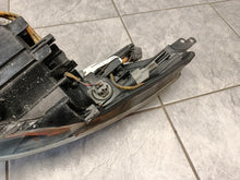 Load image into Gallery viewer, Frontscheinwerfer Mazda 3 Bl BDG7-51030 Xenon Rechts Scheinwerfer Headlight SCH7265230047jp