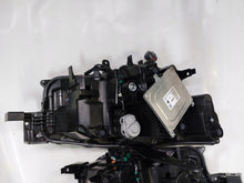 Laden Sie das Bild in den Galerie-Viewer, Frontscheinwerfer Mazda Cx30 DFR7-51040 Ein Satz Scheinwerfer Headlight SCH7276120848ob